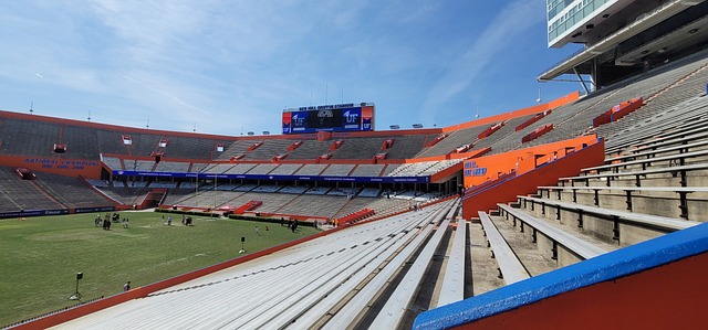 他在短短 他在短短