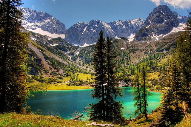 均超过 均超过